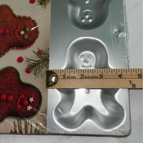 Wilton‎ Mini Gingerbread Boy Cake Pan 1990 New - Picture 9 of 11